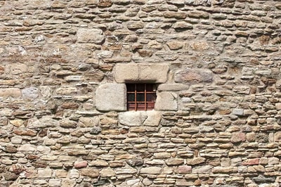 Building with grated window