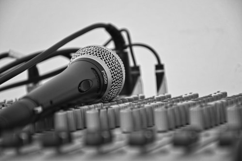 Mic and other music tech