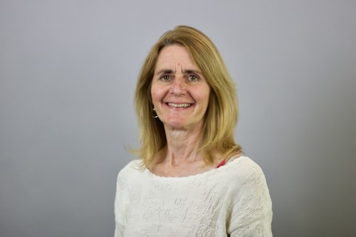 C2 FA60 B3 EE7 F 43 CF 91 DD 7217142 F9 F29 1 201 a