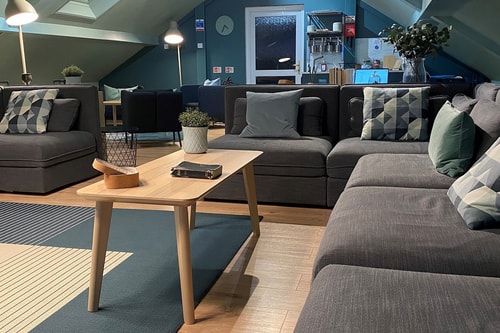 Prayer room 1 w1200h800