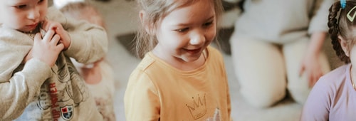 Photo young girl and boy